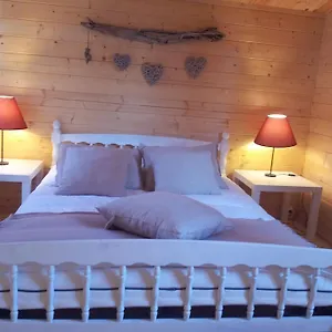 https://campagne-la-forge.fr-provencehotel.com